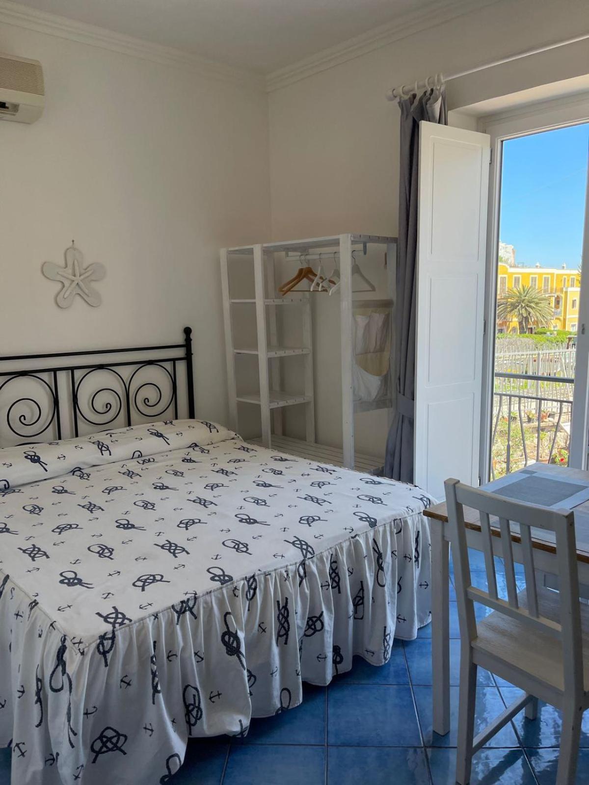 Ponza Inn- Casa Giovanna Luaran gambar